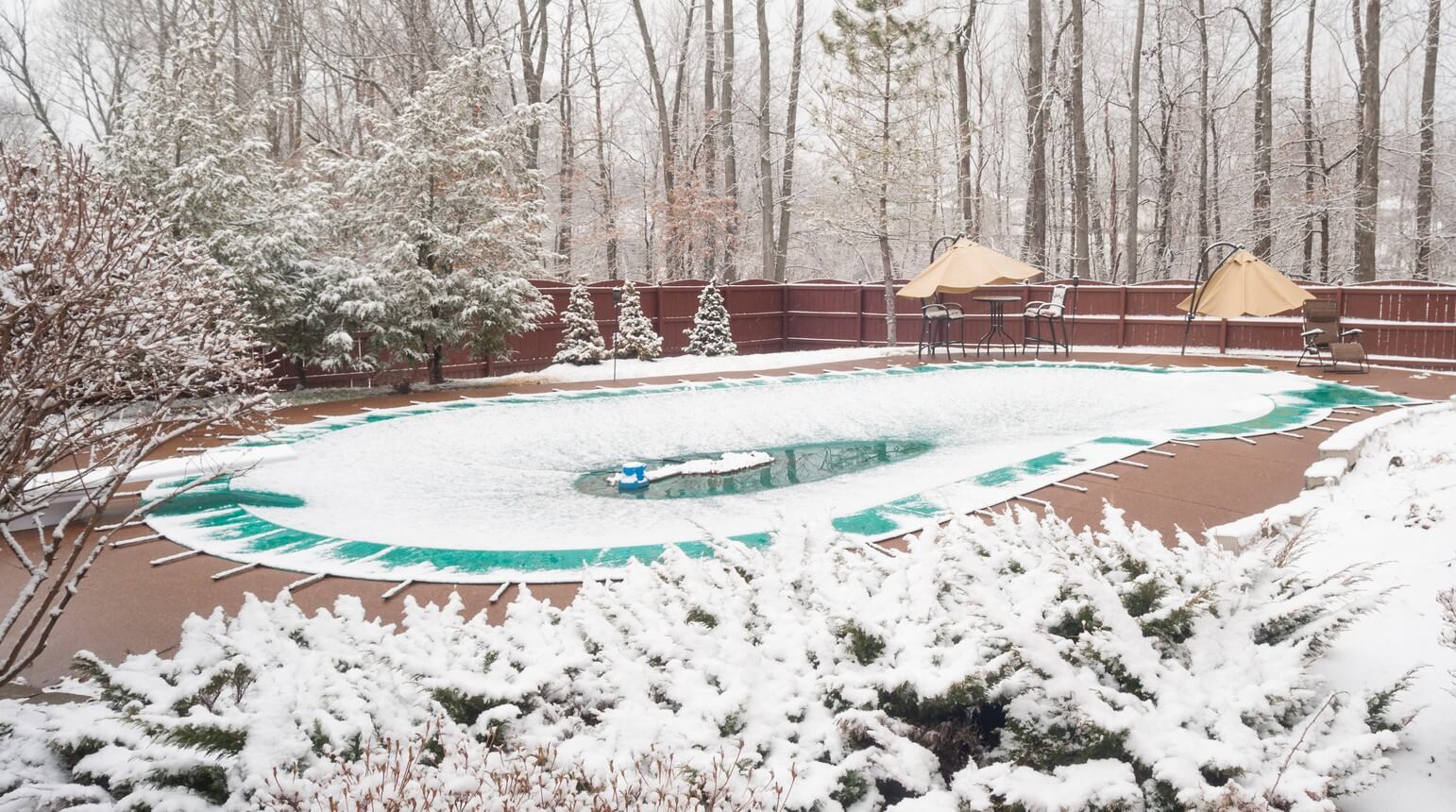 closing a inground pool for winter